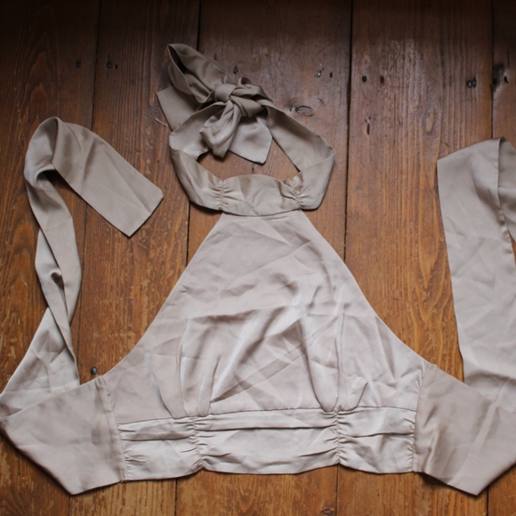 Halter Top - Picture 2 of 4